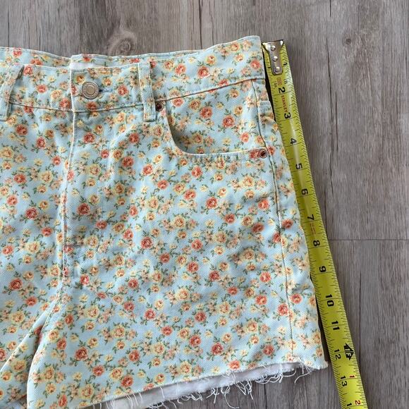 Zara The 90’s Shorts Romantic Flower Print High Rise Raw Hem Denim Shorts SZ 4 - Picture 8 of 8